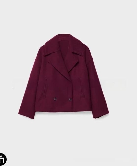 Stylish Short Double-Breasted Coat for Women - Image 5