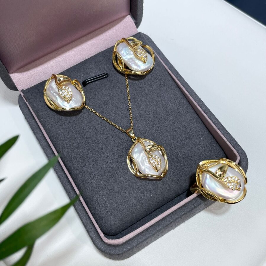 Baroque White Edison Pearl Sterling Silver Necklace